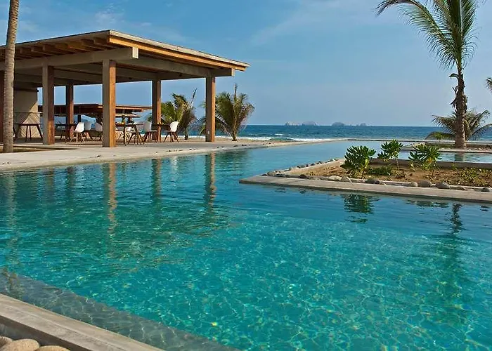 Marea Beachfront 4* Zihuatanejo