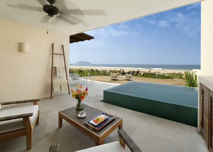 Marea Beachfront Hotel 4*