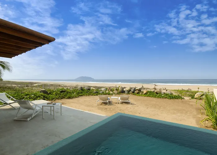 Marea Beachfront Hotel