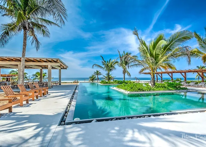 Marea Beachfront Zihuatanejo
