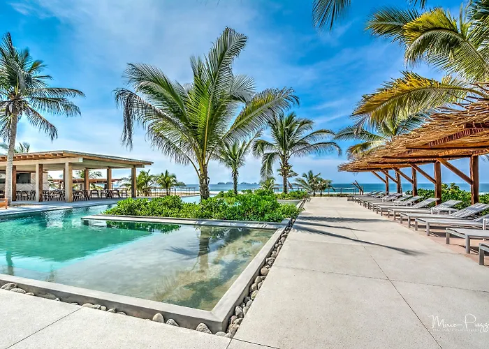 Marea Beachfront Hotel Zihuatanejo
