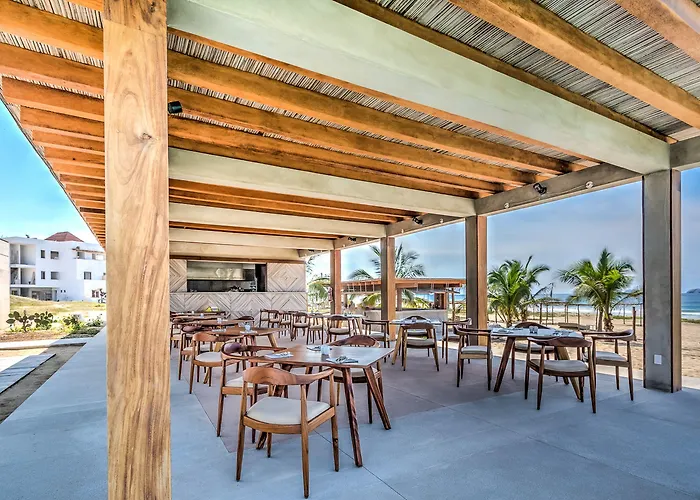 Marea Beachfront Hotel