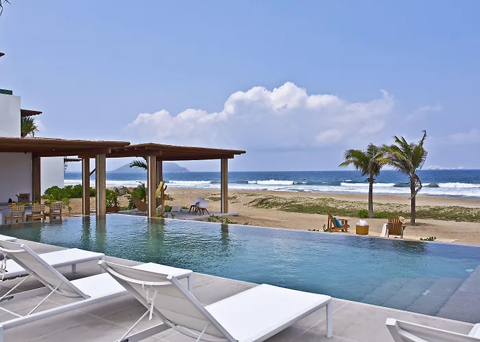 Marea Beachfront Zihuatanejo