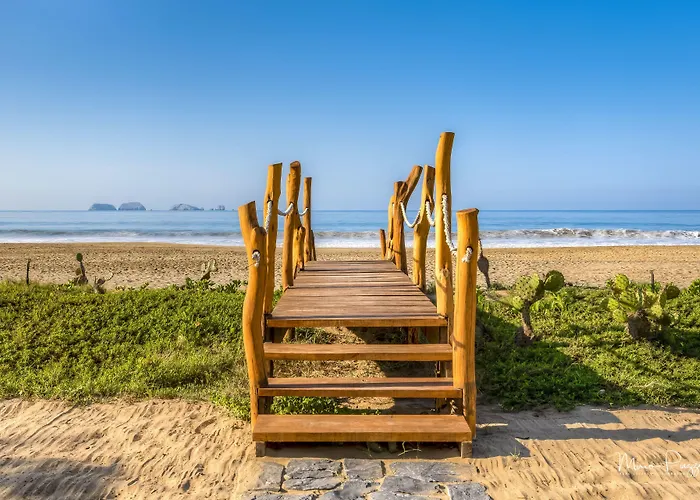 Marea Beachfront Zihuatanejo