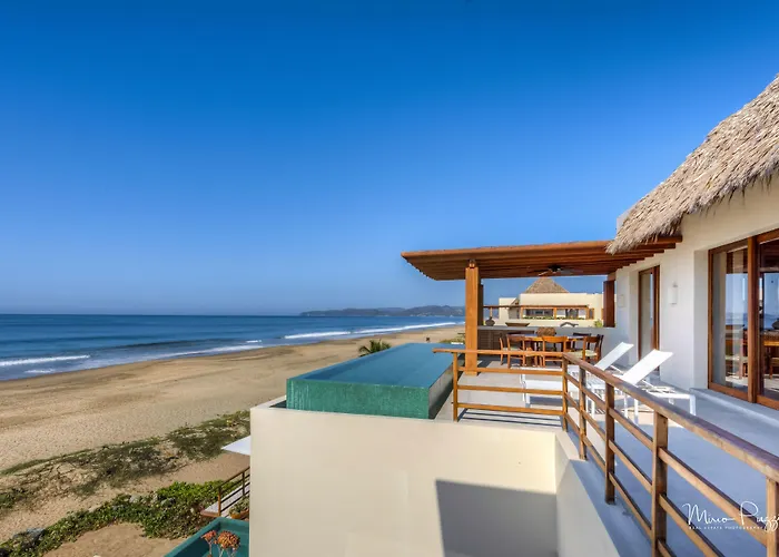Marea Beachfront Hotel