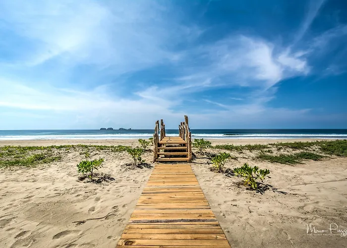 Marea Beachfront Hotel Zihuatanejo