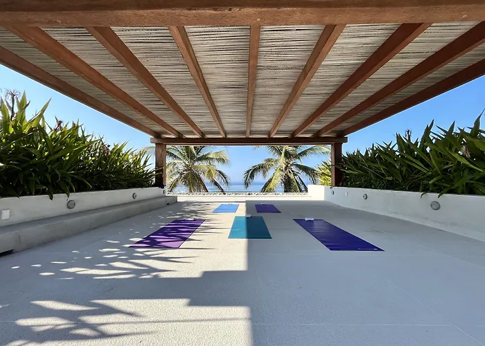 Hotel Marea Beachfront 4*