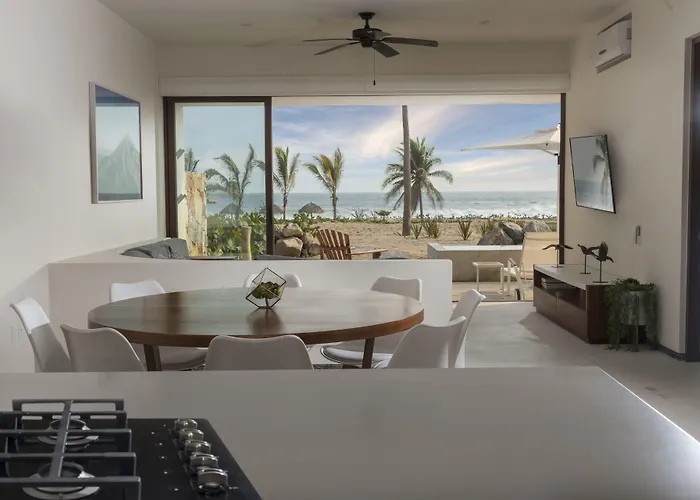 Hotel Marea Beachfront Zihuatanejo