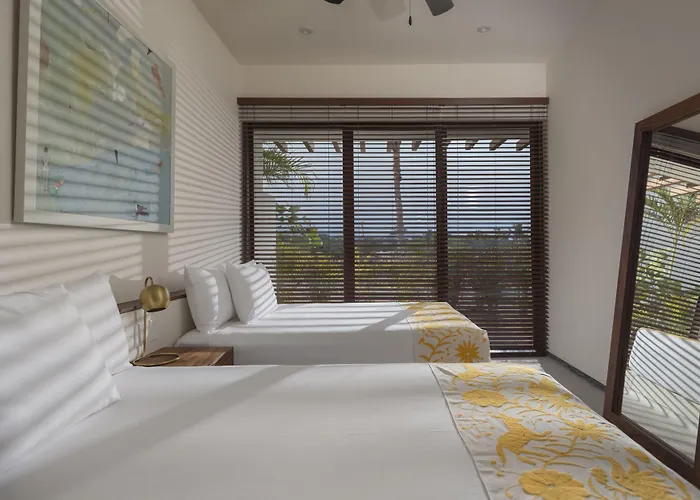 Marea Beachfront Zihuatanejo