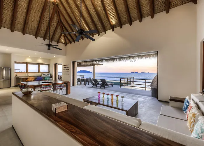 Marea Beachfront Hotel Zihuatanejo