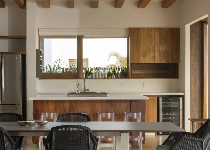 Marea Beachfront 4*