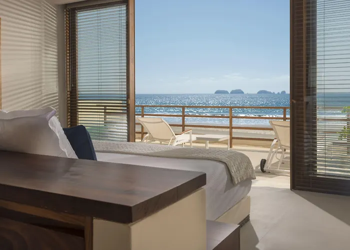 Marea Beachfront Hotel Zihuatanejo