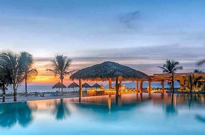 Marea Beachfront Hotel Zihuatanejo