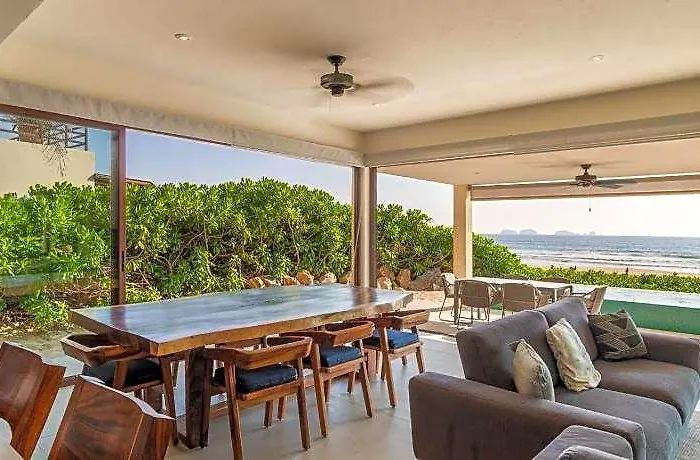 Marea Beachfront Zihuatanejo