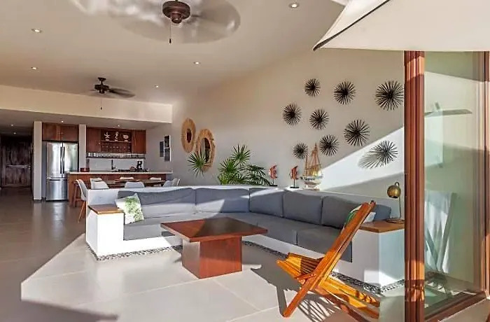 Hotel Marea Beachfront Zihuatanejo