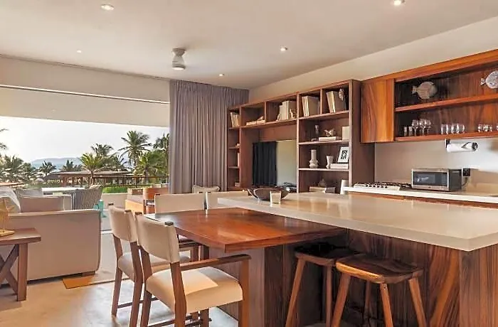 Marea Beachfront Hotel Zihuatanejo