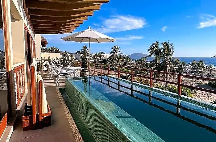 Marea Beachfront 4* Zihuatanejo