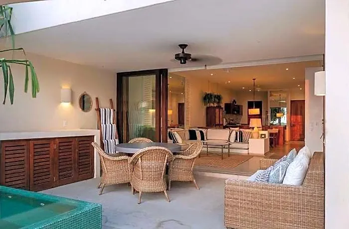 Marea Beachfront 4* Zihuatanejo