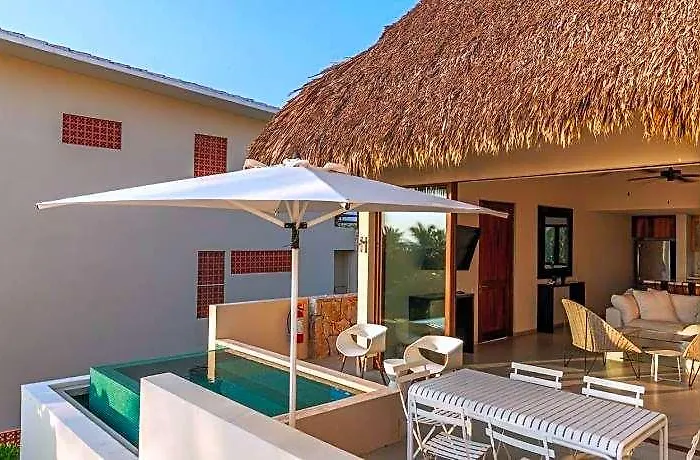 Hotel Marea Beachfront 4*