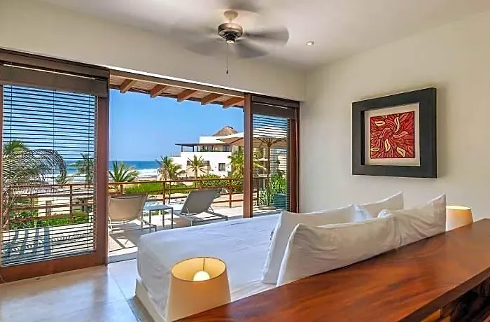 Marea Beachfront Zihuatanejo