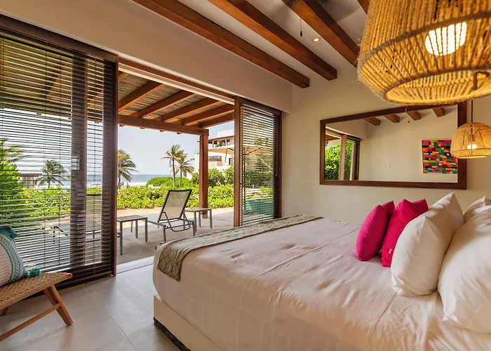 Marea Beachfront Hotel