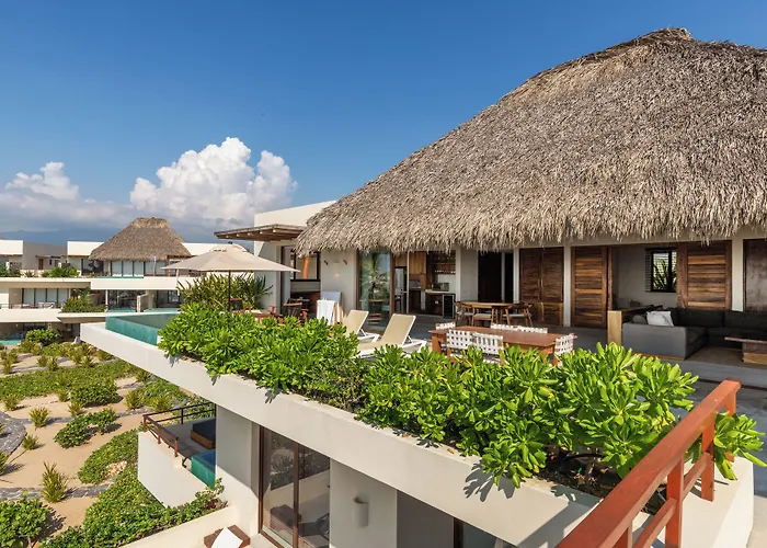 Marea Beachfront Zihuatanejo