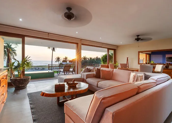 Hotel Marea Beachfront 4*